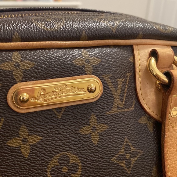 Louis Vuitton authentic bag - Picture 2 of 10